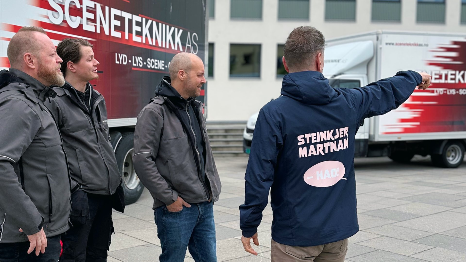 Det er mange brikker som skal på plass. F.v.: Terje B. Watterud, Trygve Brønstad, Halvor Dahl og Daniel Aalberg. Foto: Nathalie Holmsve